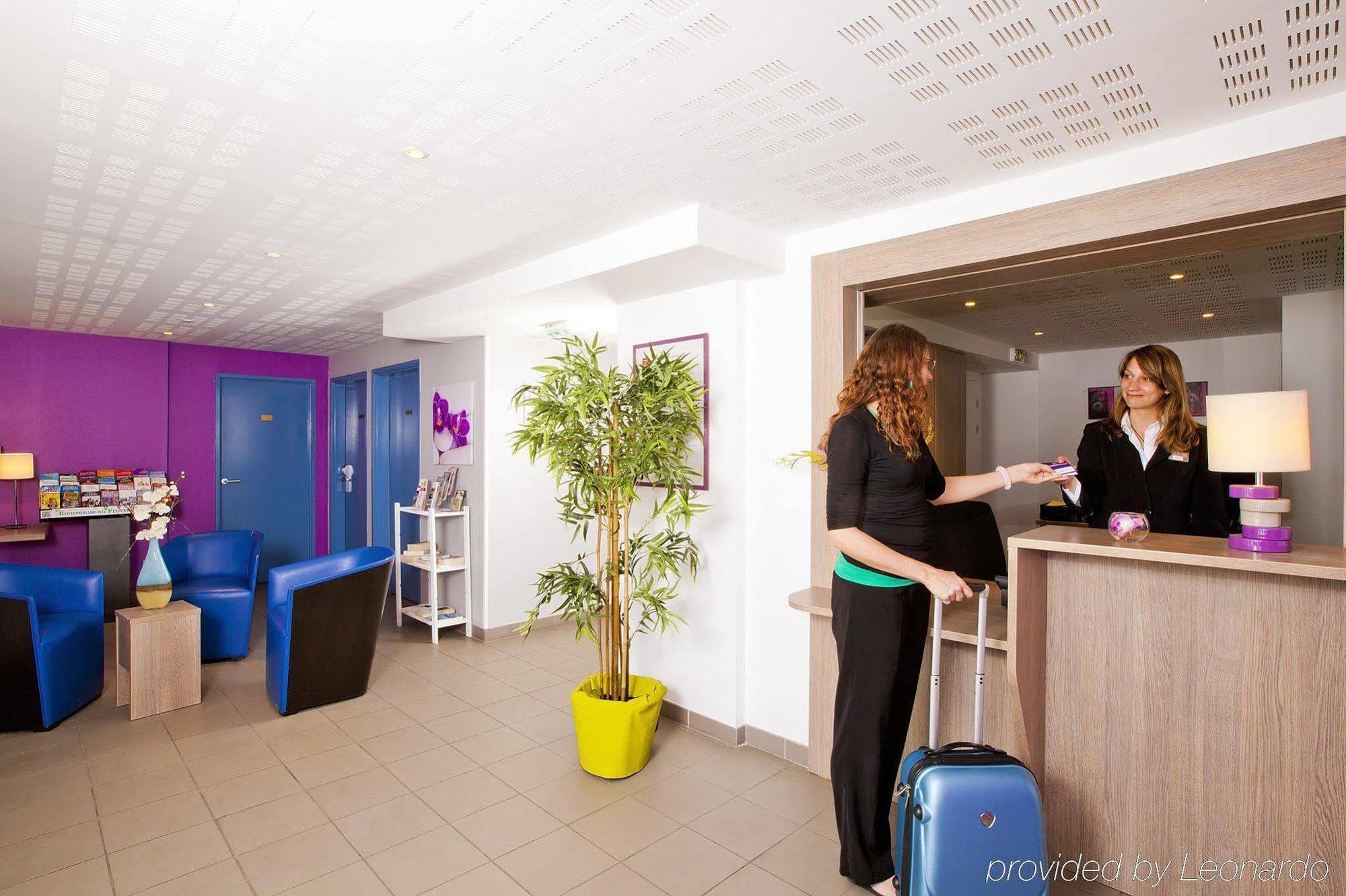 Apparthotel Sejours & Affaires Manosque Kültér fotó